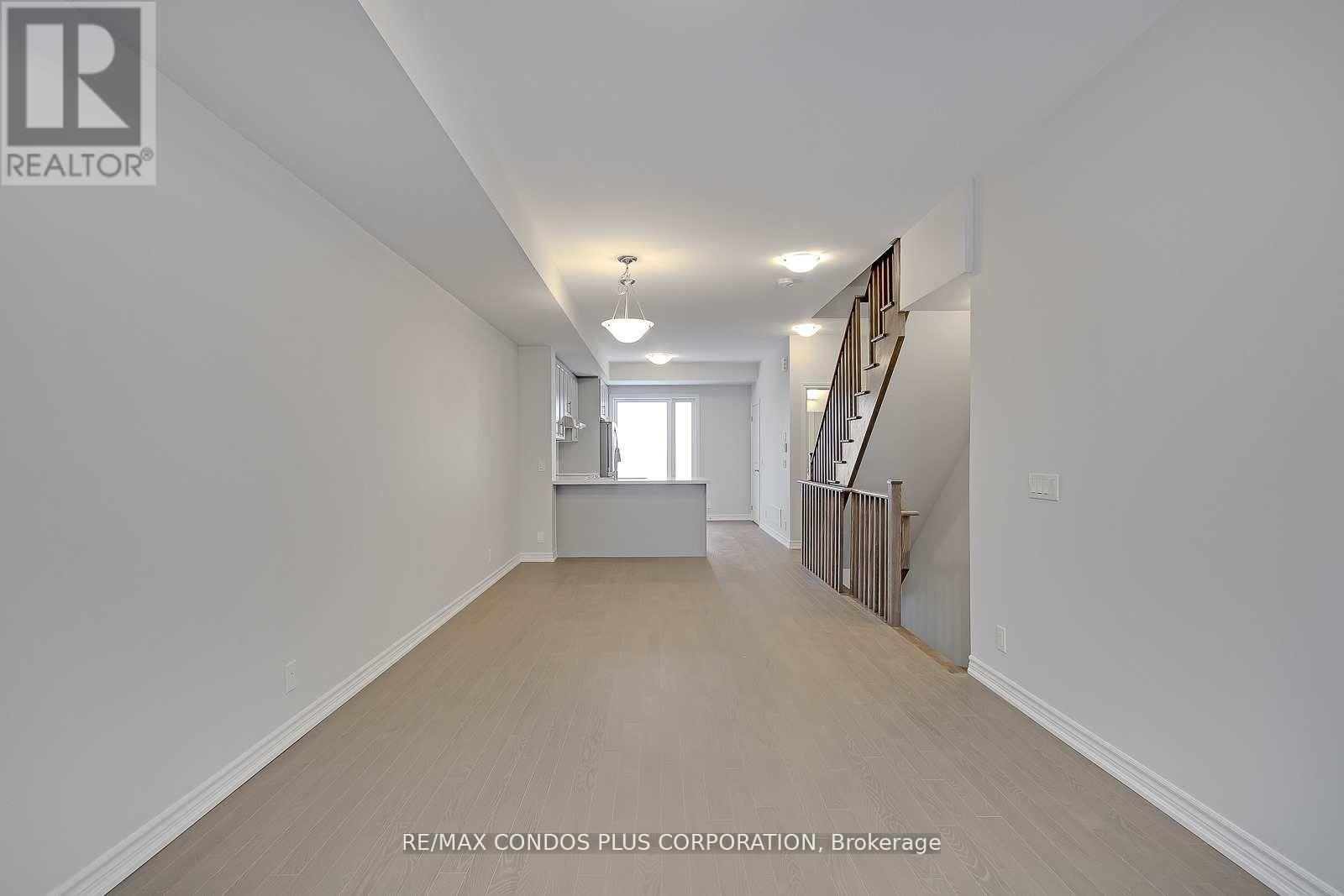 Row / Townhouse for Sale in 20 - 348 WHEAT BOOM DRIVE|Oakville (JM Joshua Meadows), Ontario L6H3Y6 4