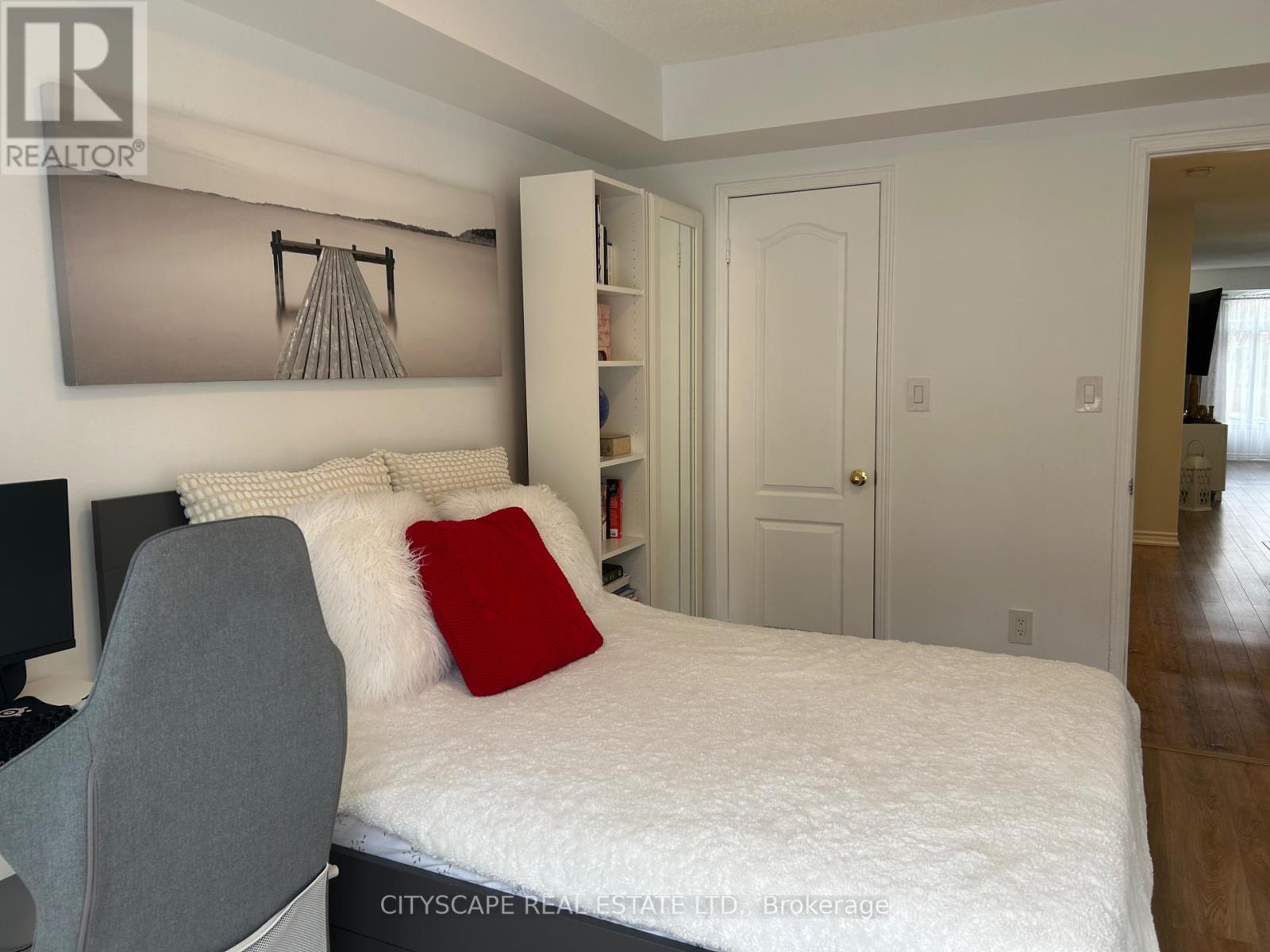 Row / Townhouse for Sale in 162 - 601 SHORELINE DRIVE|Mississauga (Cooksville), Ontario L5B4K1 5
