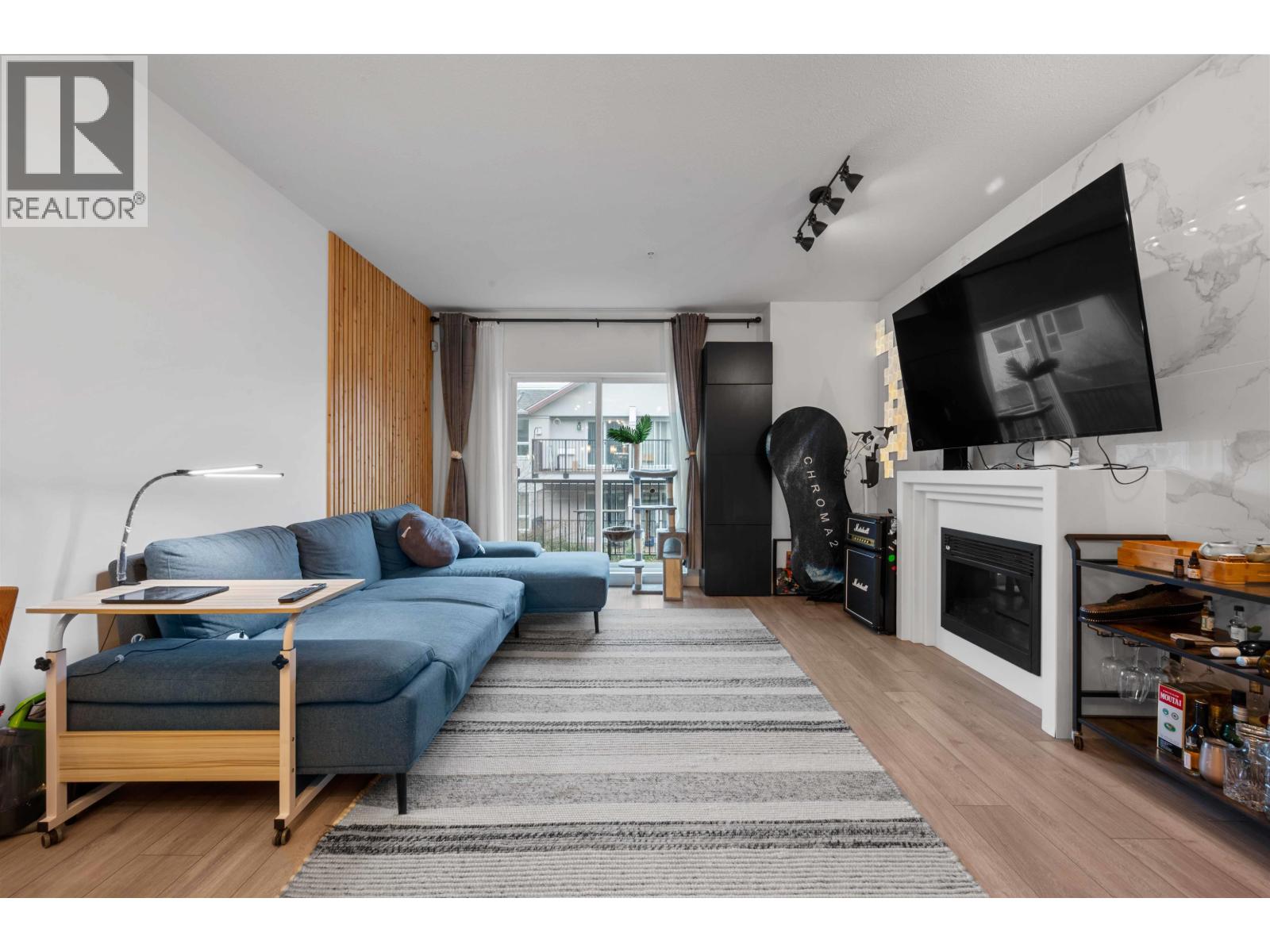 225 3888 NORFOLK STREET|Burnaby, British Columbia V5G1E5