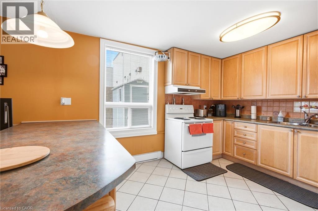 Row / Townhouse for Sale in 3040 CONSTITUTION Boulevard Unit# 147|Mississauga, Ontario L4Y3X7 4