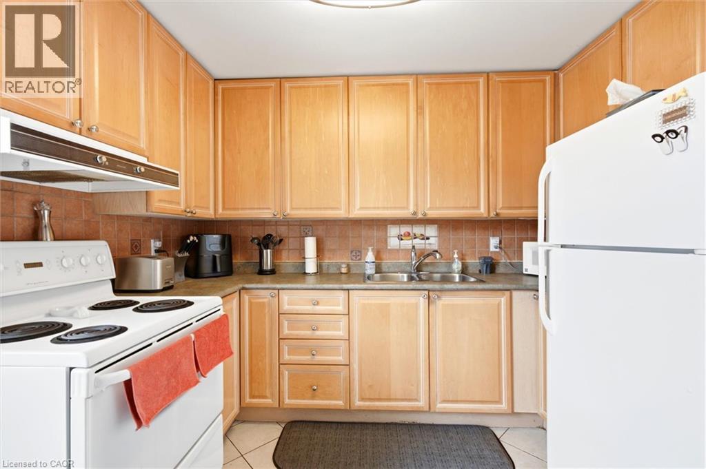 Row / Townhouse for Sale in 3040 CONSTITUTION Boulevard Unit# 147|Mississauga, Ontario L4Y3X7 5