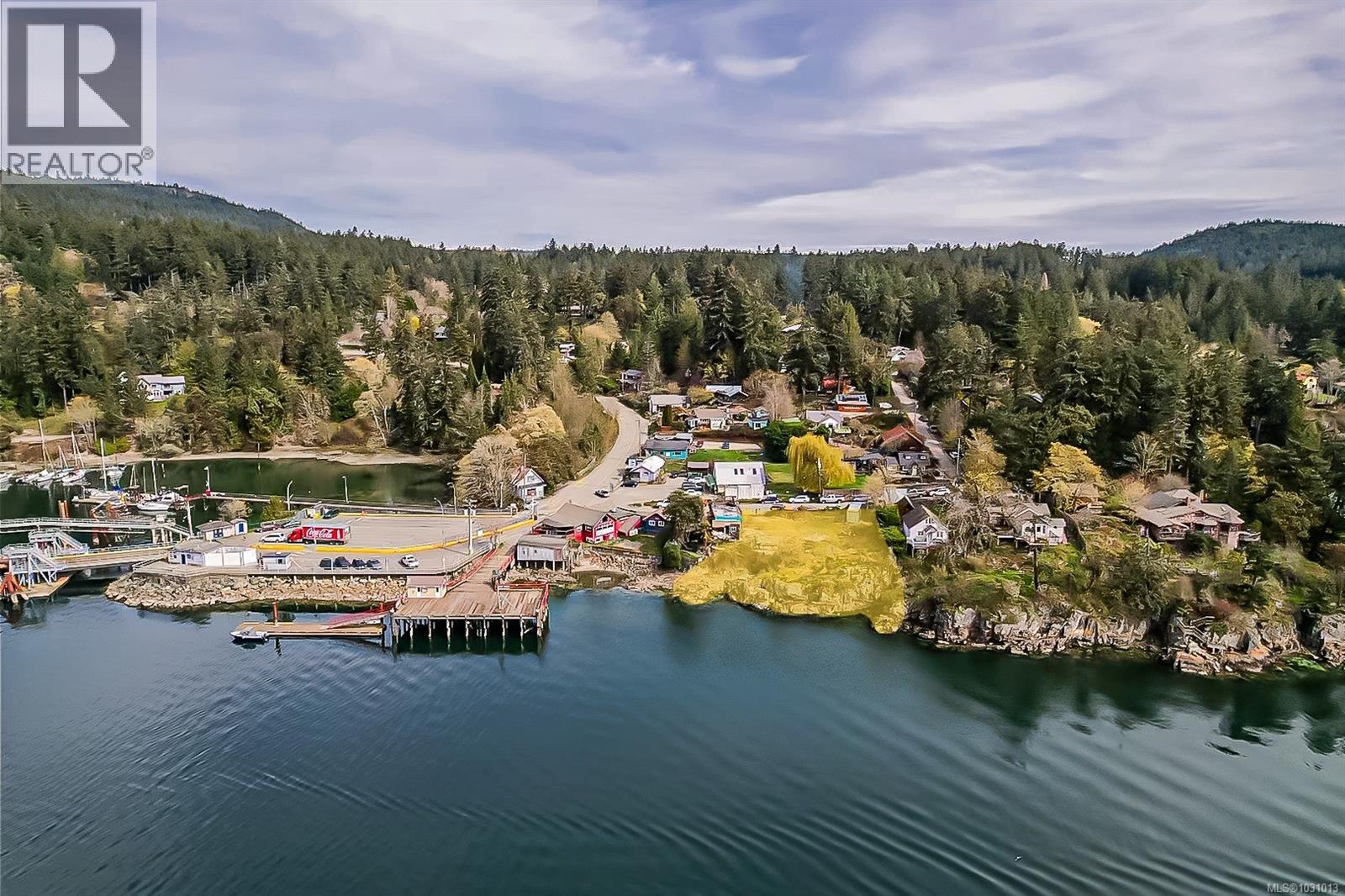 Churchill Rd Salt Spring For sale: 111 Morningside Rd, Salt Spring, British Columbia V8K1X1 ...