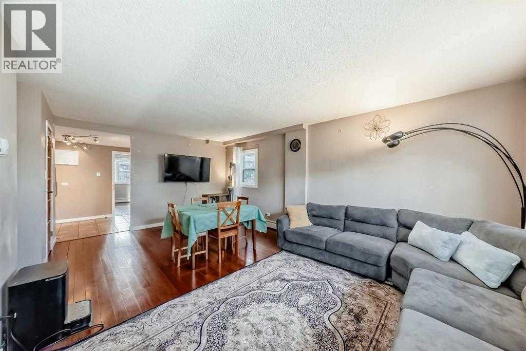 Apartment for Sale in 1, 3511 15 Street SW|Calgary, Alberta T2T4A4 3