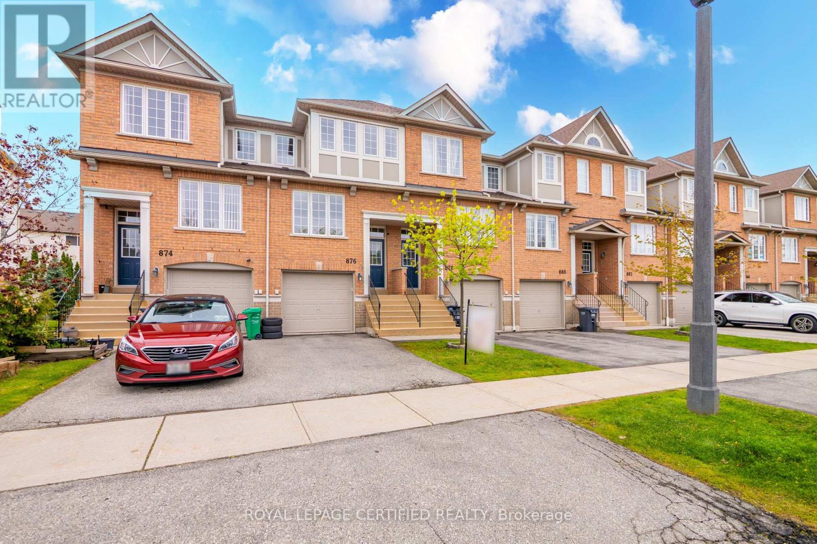 Row / Townhouse for Sale in 876 SCOLLARD COURT|Mississauga (East Credit), Ontario L5V2R5 5