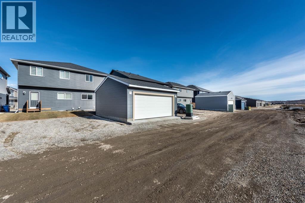 Duplex for Sale in 671 Wolf Willow Boulevard SE|Calgary, Alberta T2X5R2 5