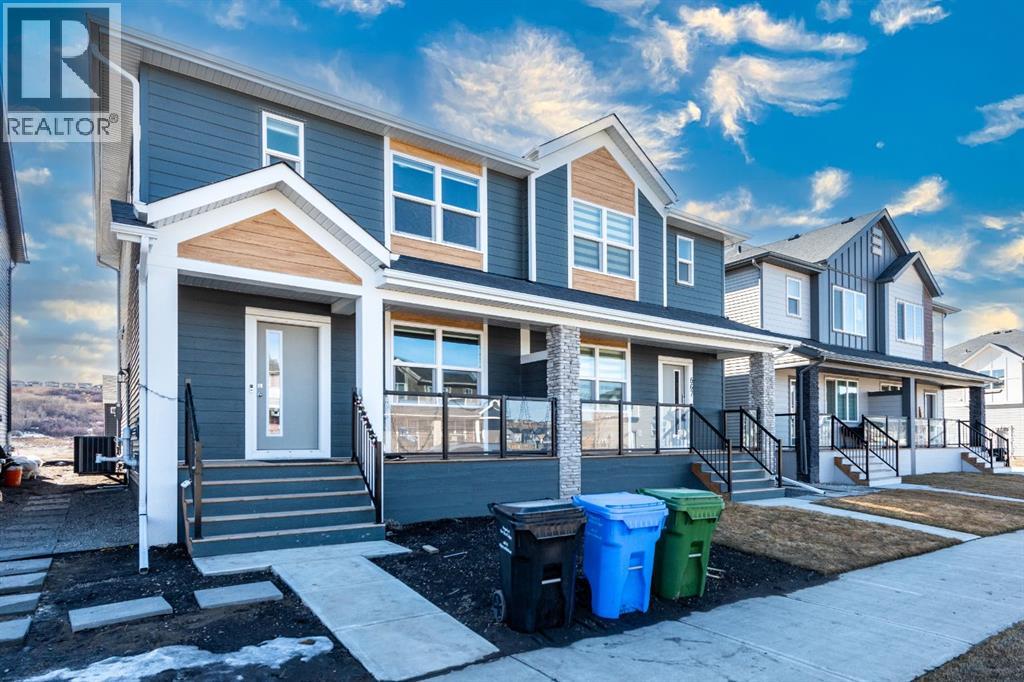 Duplex for Sale in 671 Wolf Willow Boulevard SE|Calgary, Alberta T2X5R2 2