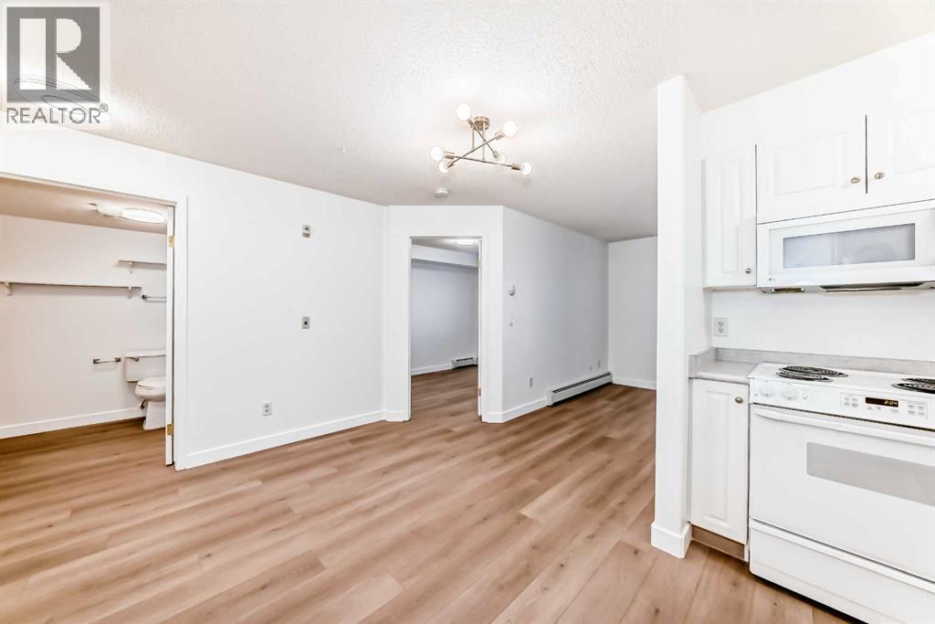 Apartment for Sale in 3129, 6818 Pinecliff Grove NE|Calgary, Alberta T1Y7L2 5