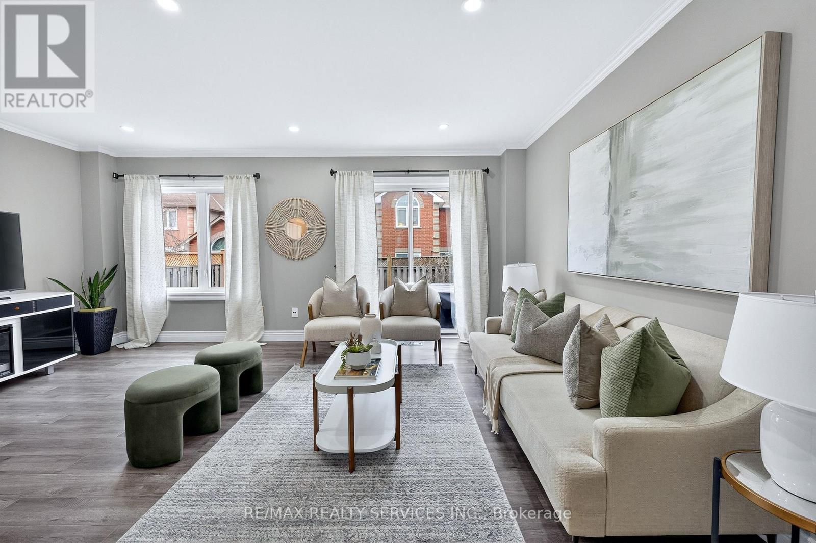 Row / Townhouse for Sale in 99 WHITE TAIL CRESCENT|Brampton (Fletcher's West), Ontario L6Y5B9 5