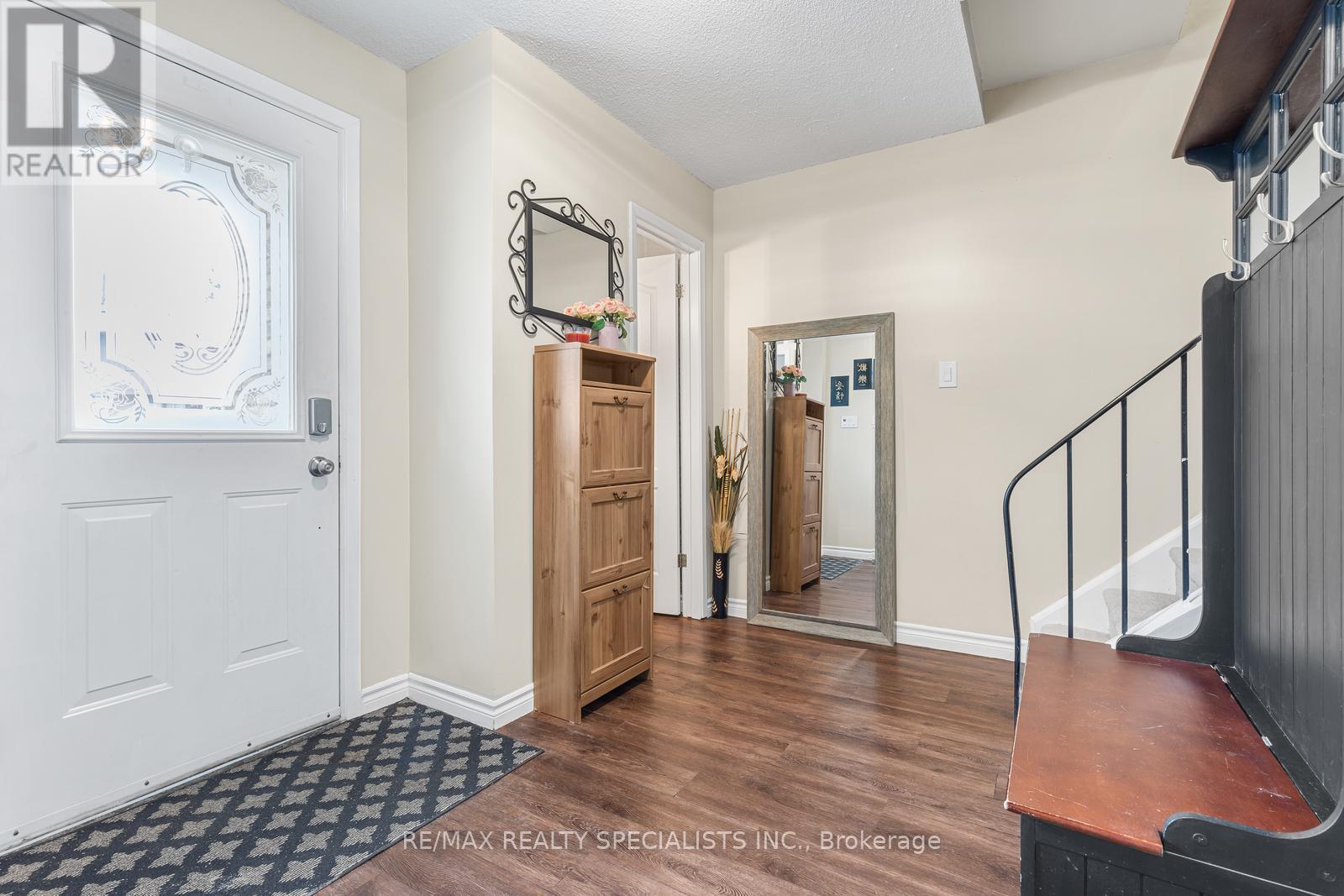 Row / Townhouse for Sale in 49 - 6650 FALCONER DRIVE|Mississauga (Streetsville), Ontario L5N1B5 3