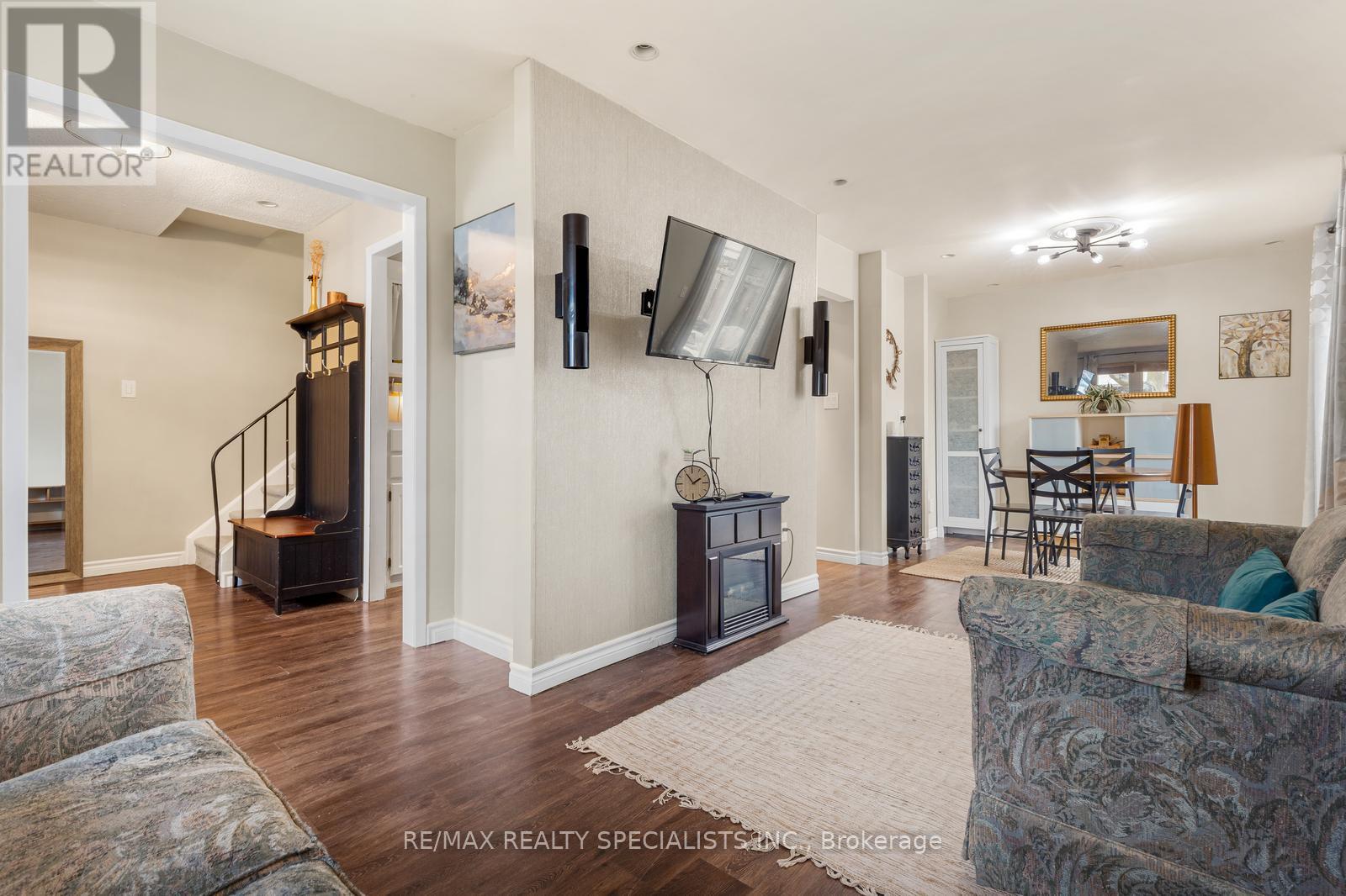 Row / Townhouse for Sale in 49 - 6650 FALCONER DRIVE|Mississauga (Streetsville), Ontario L5N1B5 5