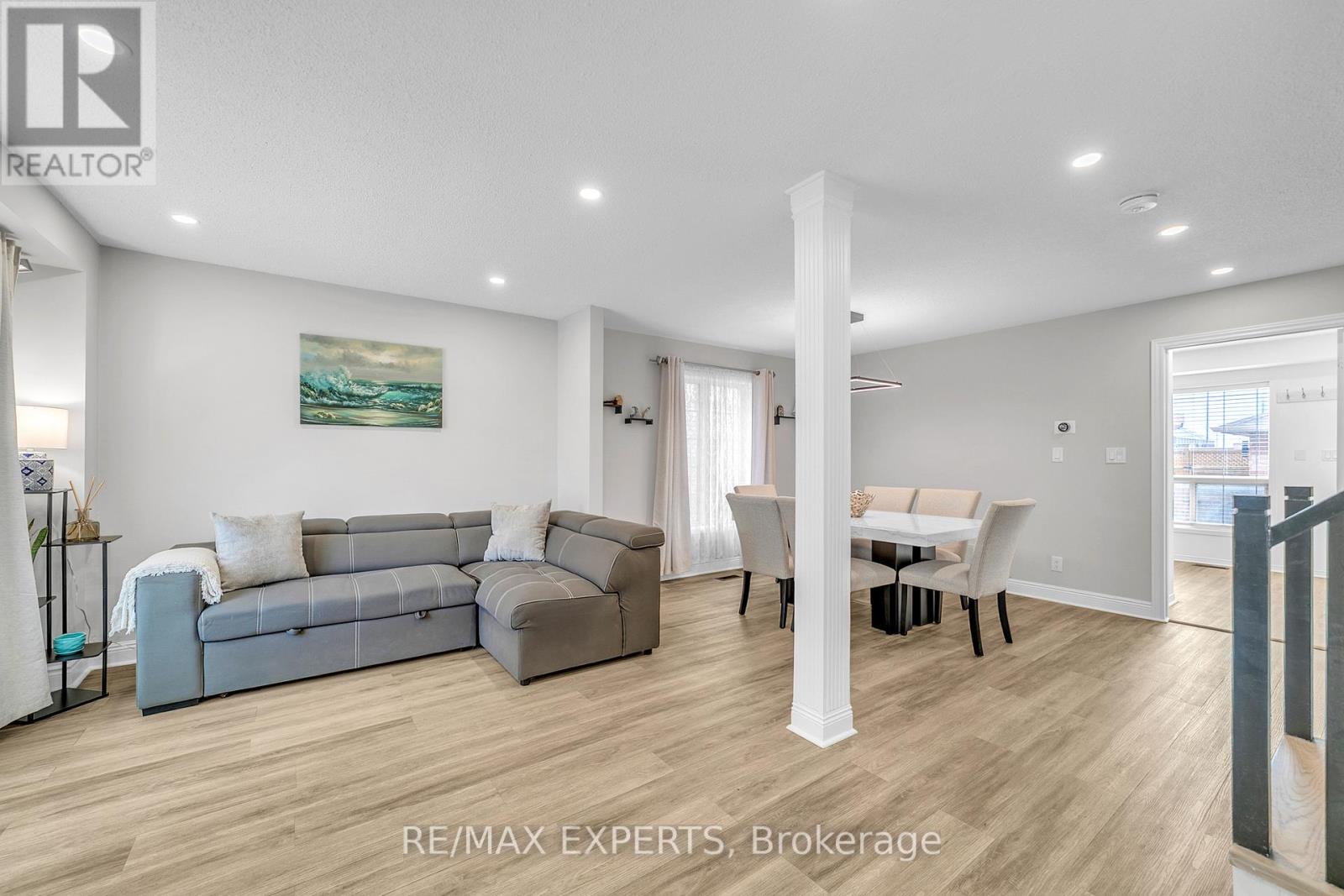 Row / Townhouse for Sale in 87 - 35 MALTA AVENUE|Brampton (Fletcher's Creek South), Ontario L6Y5B4 5