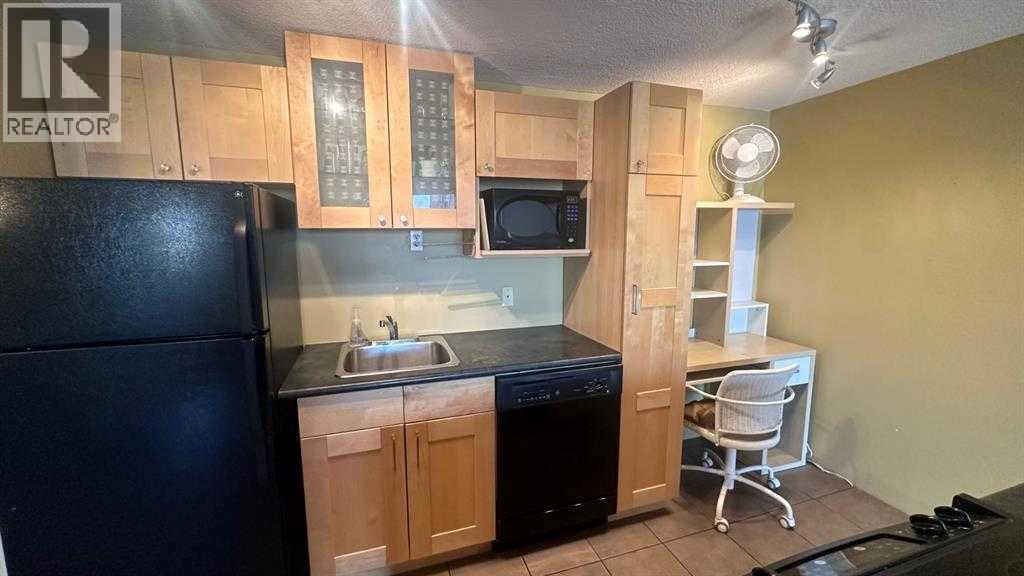 Apartment for Sale in 705, 1236 15 Avenue SW|Calgary, Alberta T3C0X5 3