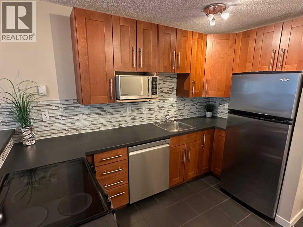 Apartment for Sale in 511, 340 14 Avenue SW|Calgary, Alberta T2R1H4 2