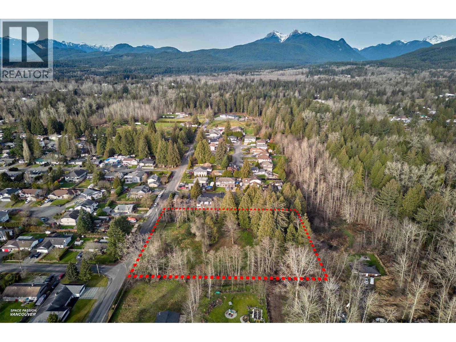 For sale: 12070 250 STREET, Maple Ridge, British Columbia V4R1H2 ...