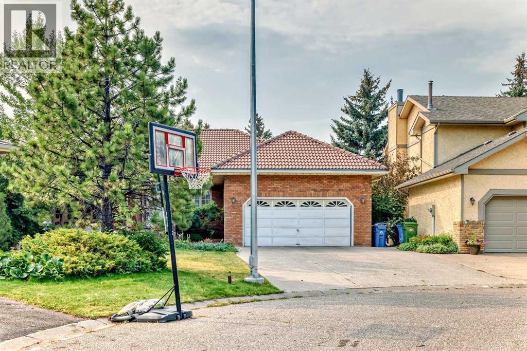 House for Sale in 131 Varsity Estates Terrace NW|Calgary, Alberta T3B5J6 2