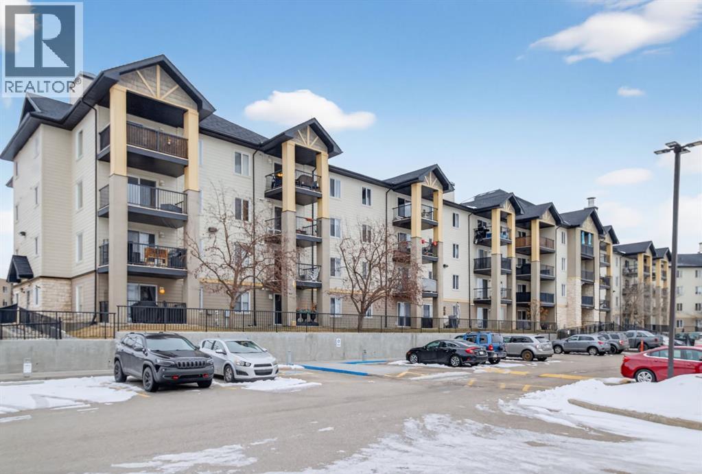 8117, 304 Mackenzie Way SW