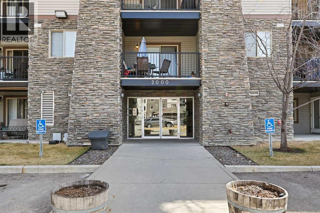 2327, 8 Bridlecrest Drive SW