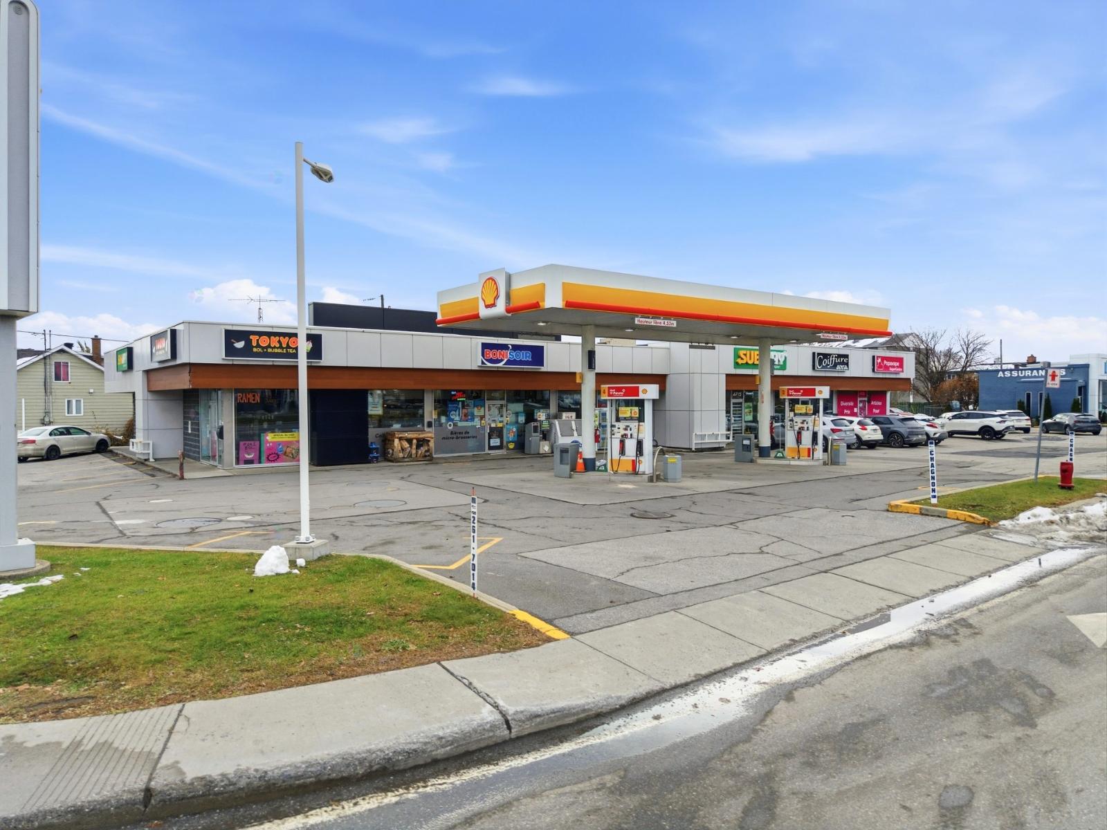 CELEMONIES D’AFLIQUE For sale: 4705-4725 Boul. Laurier O., Saint-Hyacinthe, Quebec