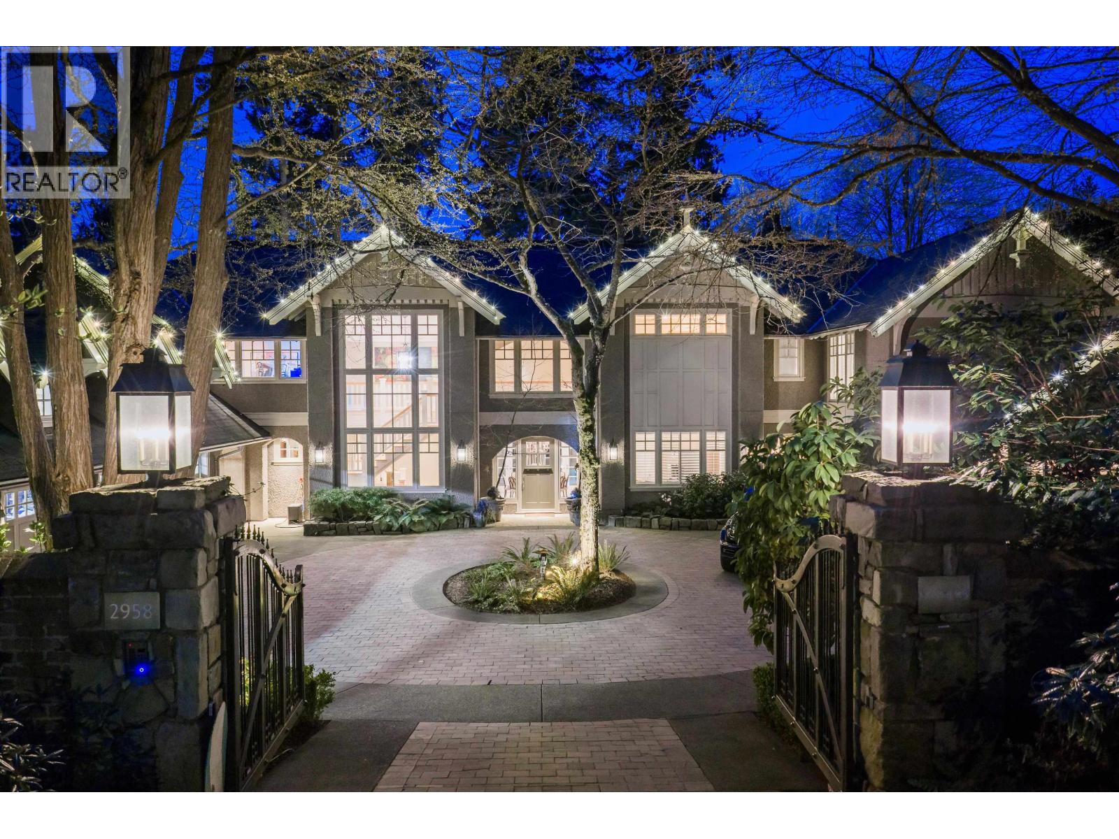 For sale: 2958 MATHERS CRESCENT, West Vancouver, British Columbia