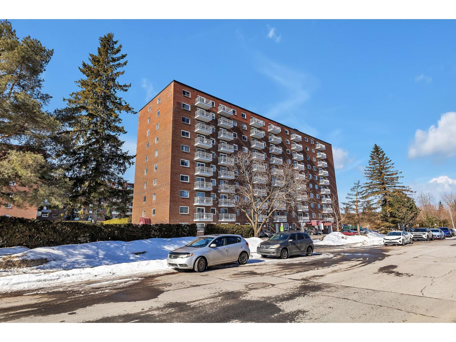 23 Rue de la Soeur-Jeanne-Marie-Chavoin, #1015, Gatineau (Hull), Quebec J8Z1V9