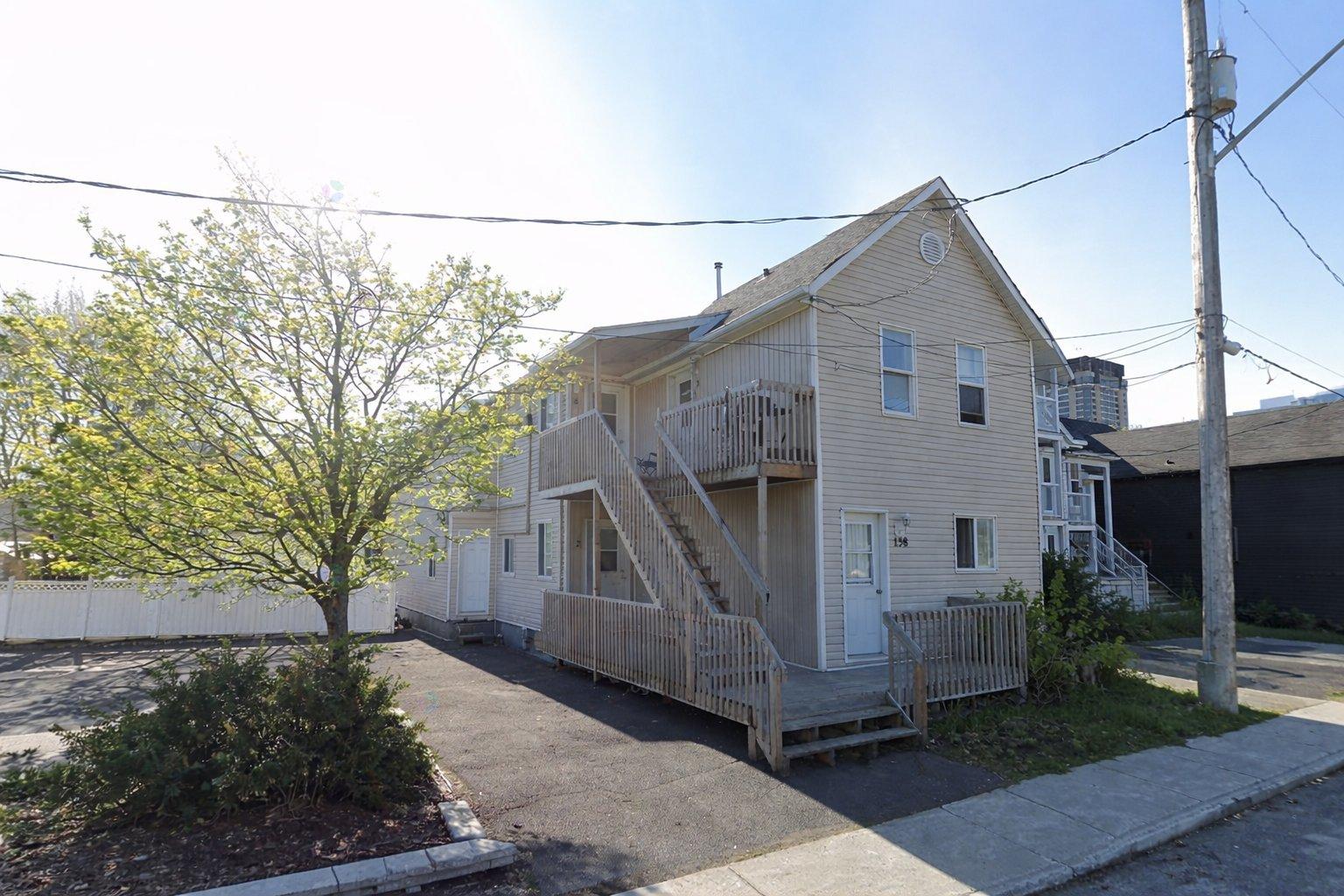138 Rue Laval · 8-unit multifamily, Gatineau