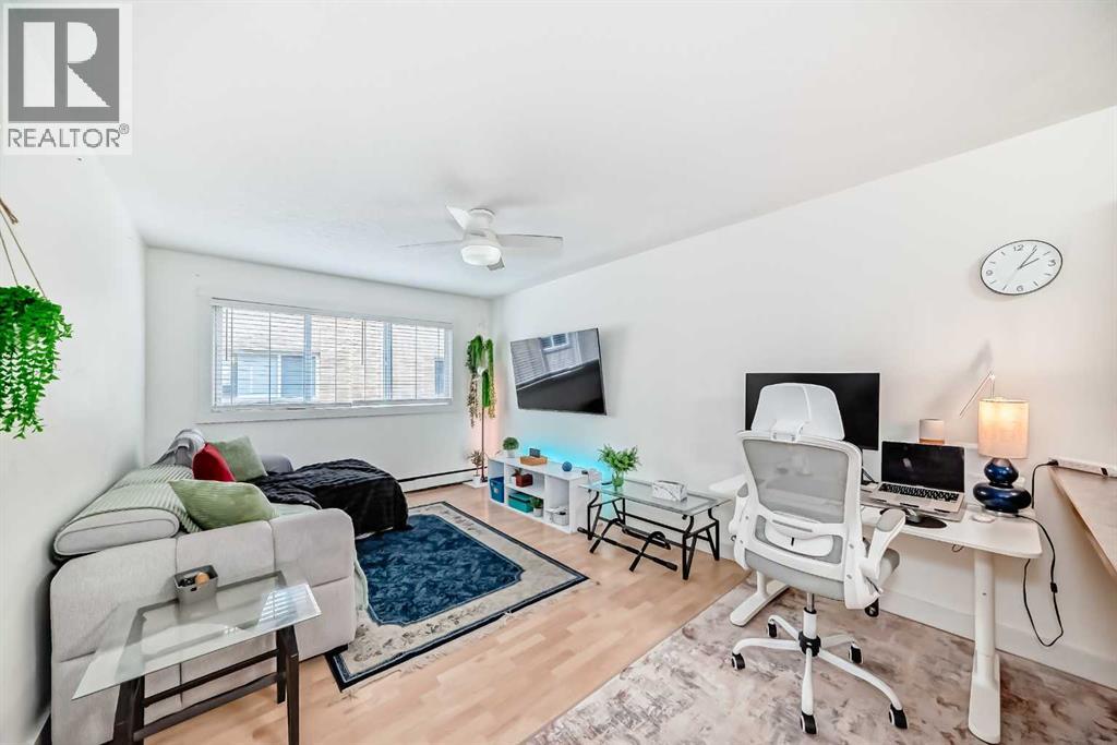 Apartment for Sale in 8, 310 22 Avenue SW|Calgary, Alberta T2S0H4 2