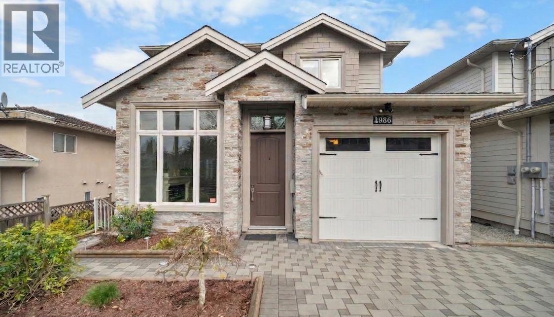 4986 INMAN AVENUE|Burnaby, British Columbia V5G2Y6