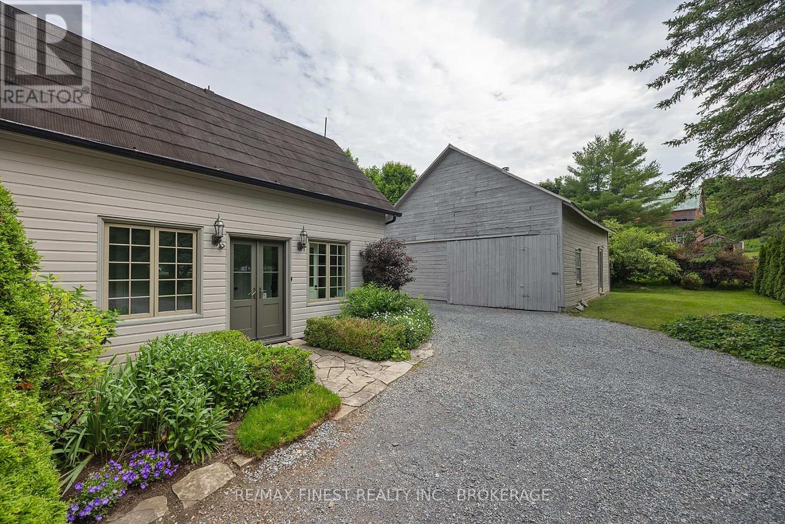 For sale: 187 SIMMONS ROAD, Loyalist (Lennox and Addington - South ...