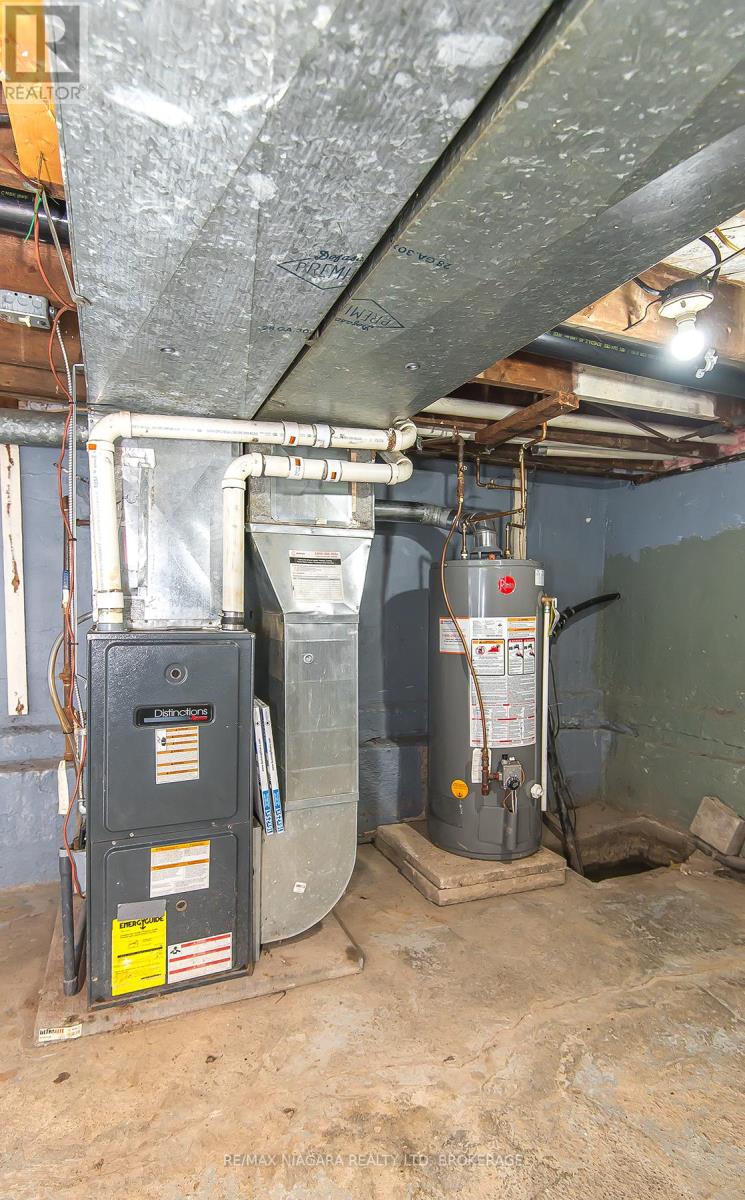 For sale: 567 KILLALY STREET, Port Colborne (Killaly East