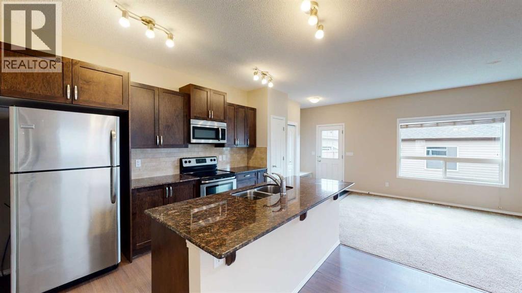 House for Sale in 198 Skyview Point Road NE|Calgary, Alberta T3N1B6 3