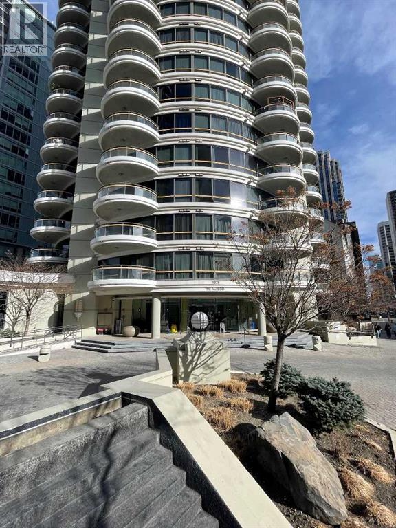 Apartment for Sale in 503, 1078 6 Avenue SW|Calgary, Alberta T2P5N6 4
