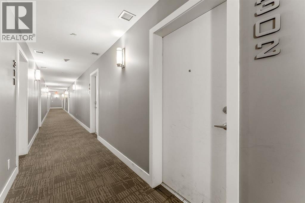 Apartment for Sale in 302, 515 4 Avenue NE|Calgary, Alberta T2E0J9 3