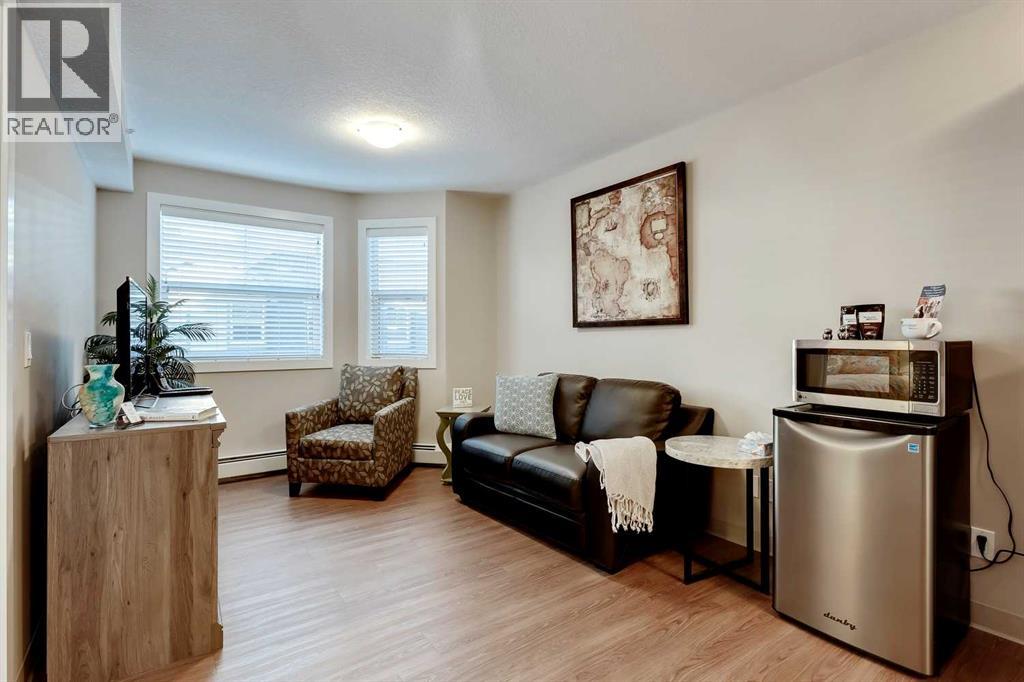 Apartment for Sale in 404, 2635 Eversyde Avenue SW|Calgary, Alberta T2Y5G9 4