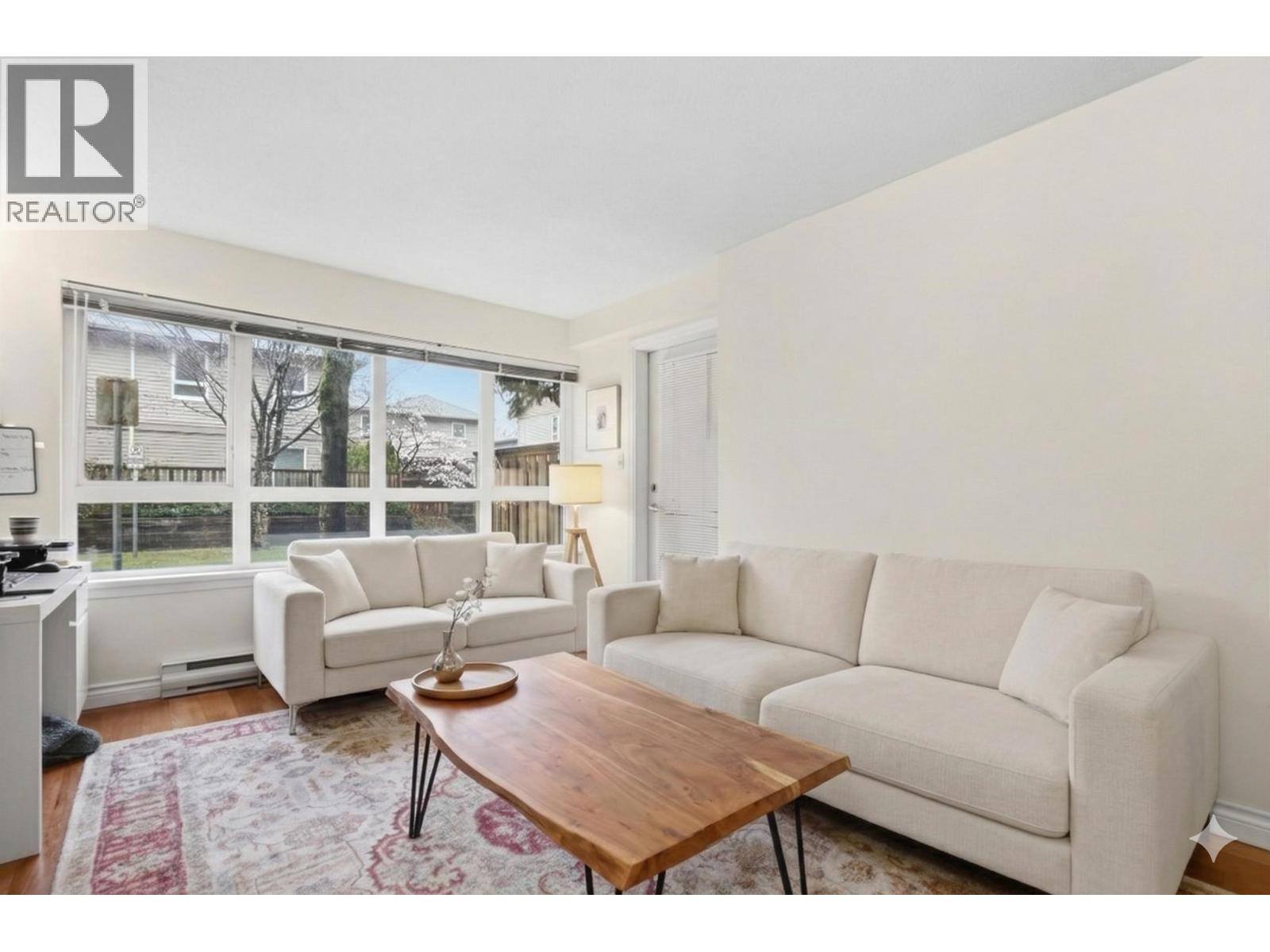 103 3480 YARDLEY AVENUE|Vancouver, British Columbia V5R6B3