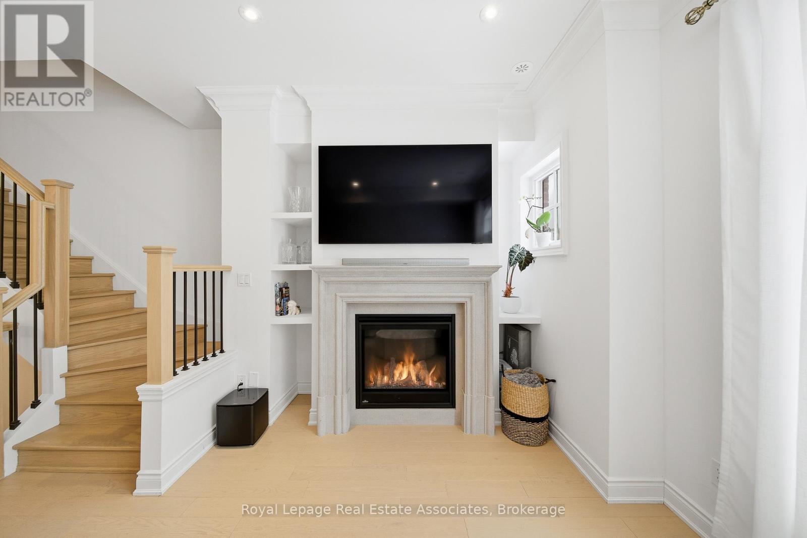 Row / Townhouse for Sale in 56 - 30 LUNAR CRESCENT|Mississauga (Streetsville), Ontario L5M2R5 4