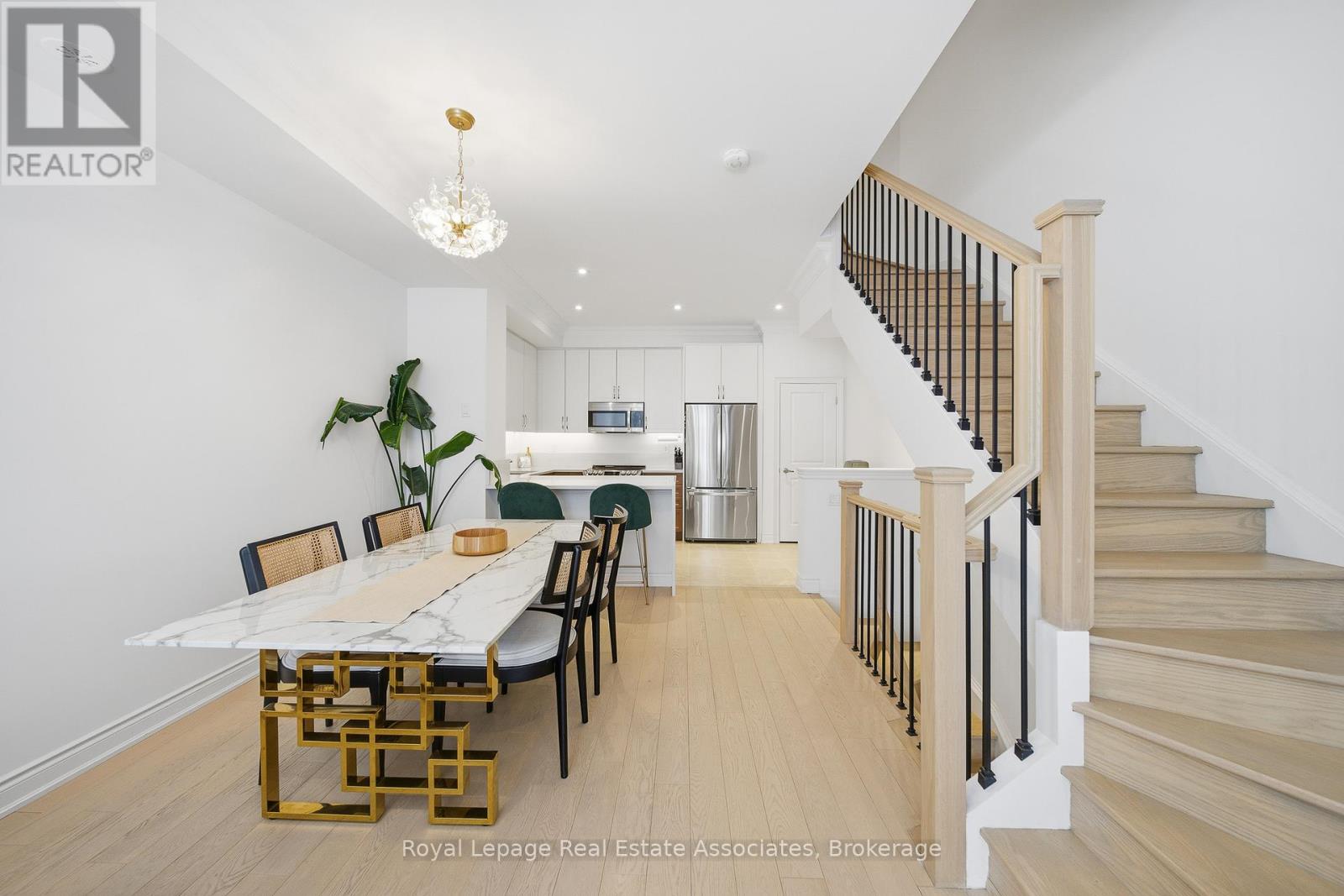 Row / Townhouse for Sale in 56 - 30 LUNAR CRESCENT|Mississauga (Streetsville), Ontario L5M2R5 5