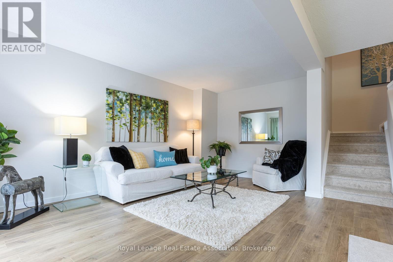 Row / Townhouse for Sale in 57 - 2605 WOODCHESTER DRIVE|Mississauga (Sheridan), Ontario L5K2E3 4