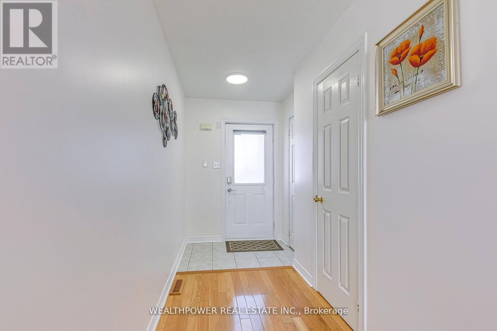 Row / Townhouse for Sale in 26 - 800 DUNDAS STREET W|Mississauga (Erindale), Ontario L5C4S8 3