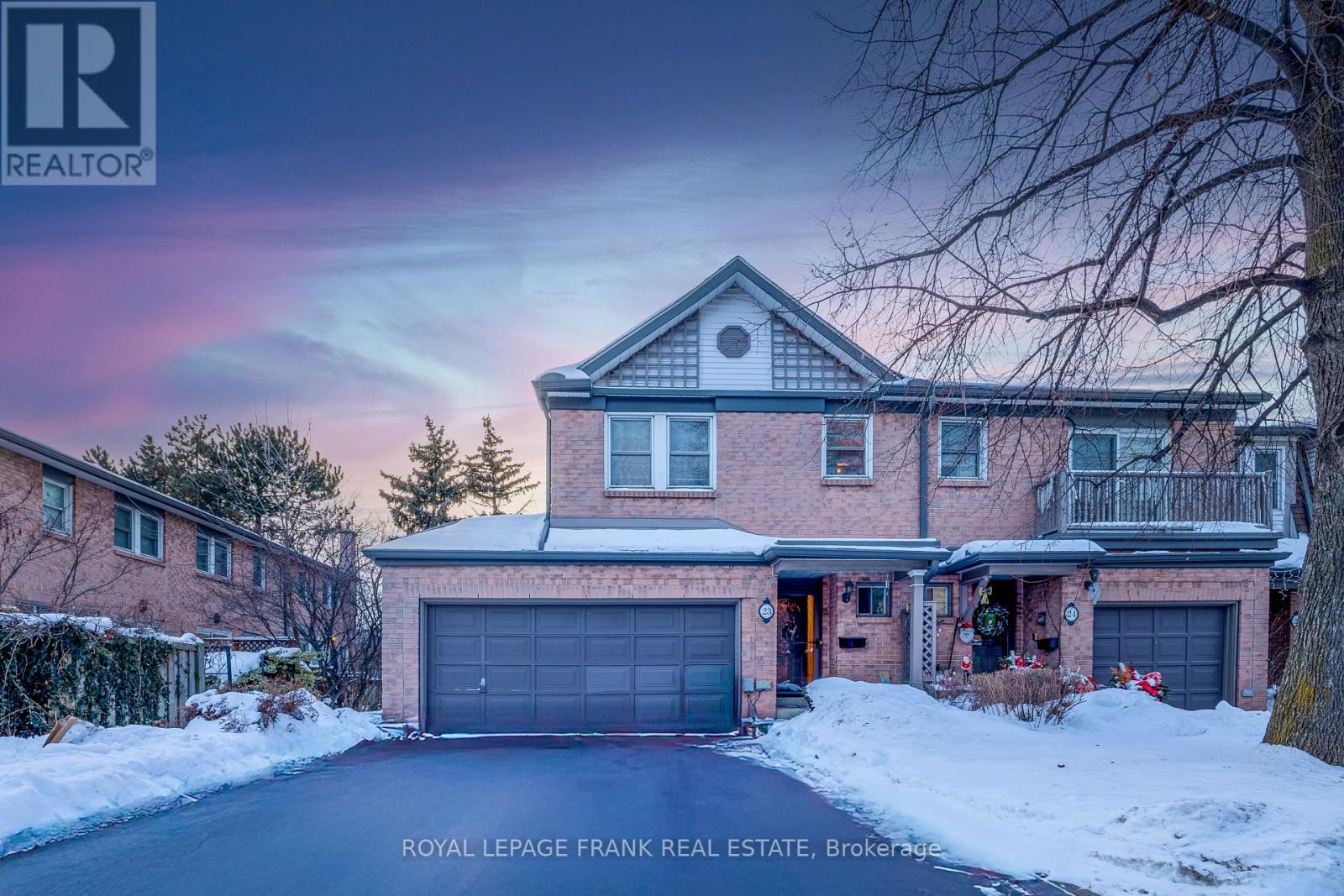 Row / Townhouse for Sale in 23 - 385 THE EAST MALL|Toronto (Islington-City Centre West), Ontario M9B6C6 3