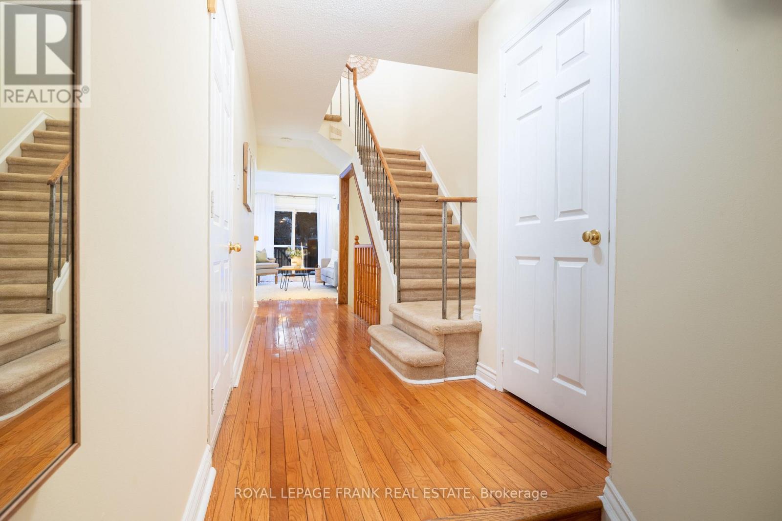 Row / Townhouse for Sale in 23 - 385 THE EAST MALL|Toronto (Islington-City Centre West), Ontario M9B6C6 4