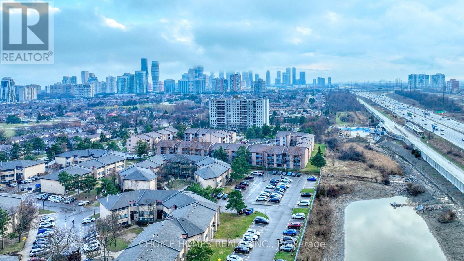 Row / Townhouse for Sale in 73 - 525 MEADOWS BOULEVARD|Mississauga (Rathwood), Ontario L4Z1H2 3