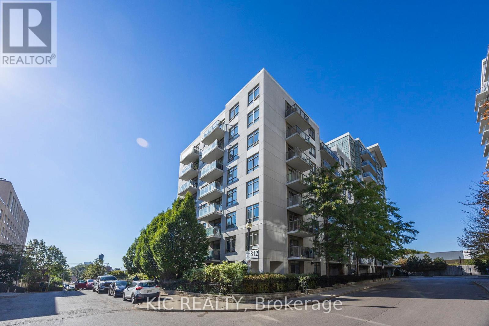 901 - 812 LANSDOWNE AVENUE, Toronto (Dovercourt-Wallace Emerson-Junction), Ontario M6H4K5