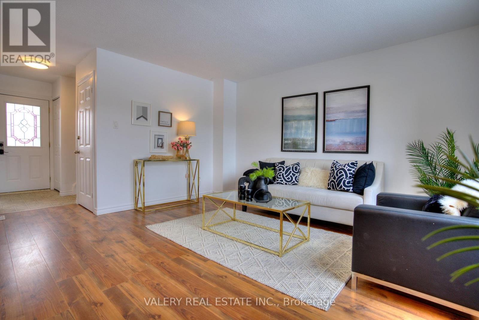 24 LAMPMAN LANE