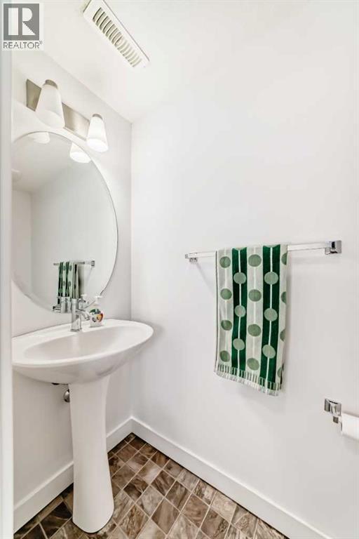 Row / Townhouse for Sale in 148 Skyview Ranch Road NE|Calgary, Alberta T3N0G3 5