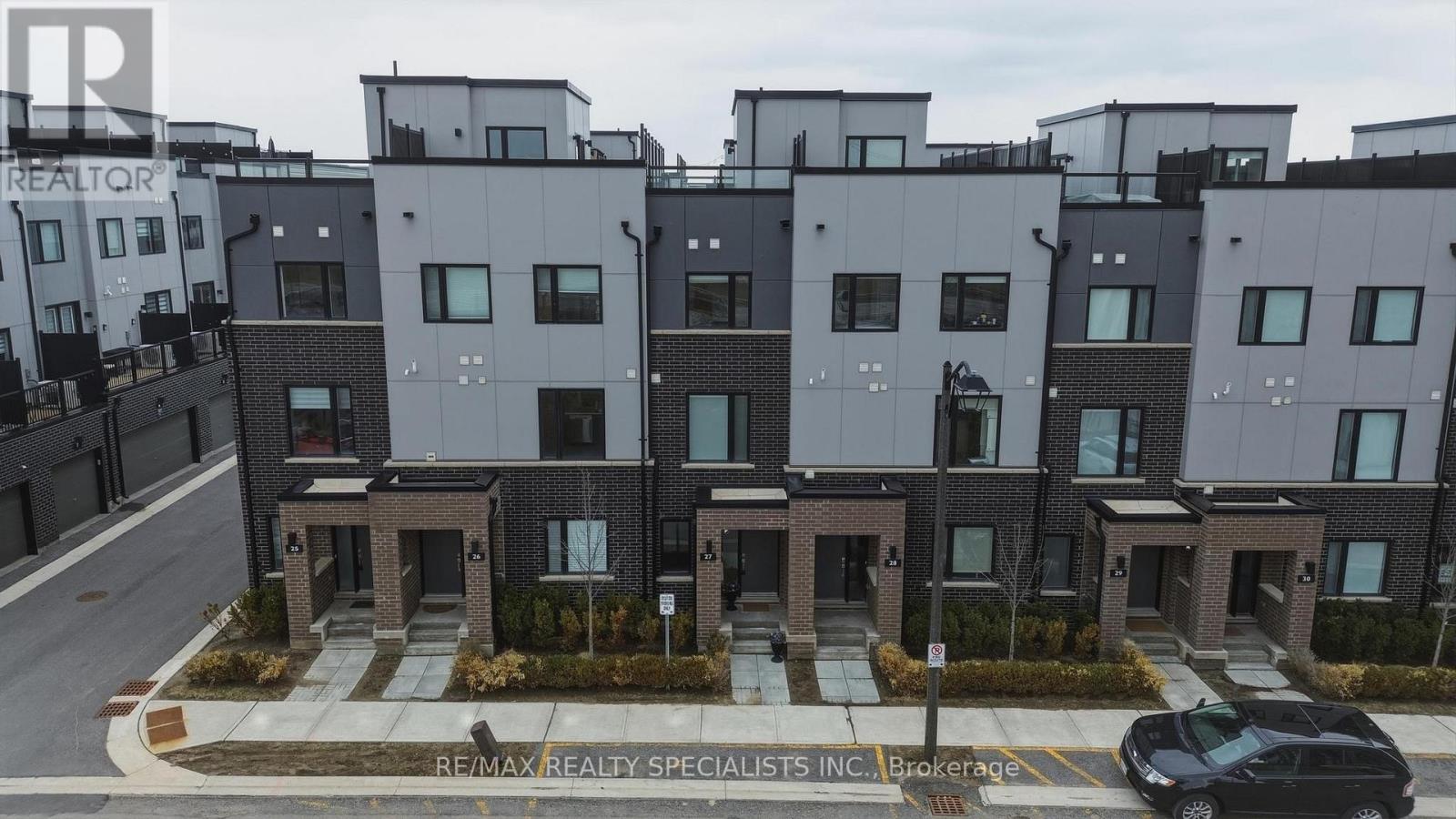 Row / Townhouse for Sale in 27 - 348 WHEAT BOOM DRIVE|Oakville (JM Joshua Meadows), Ontario L6H3V6