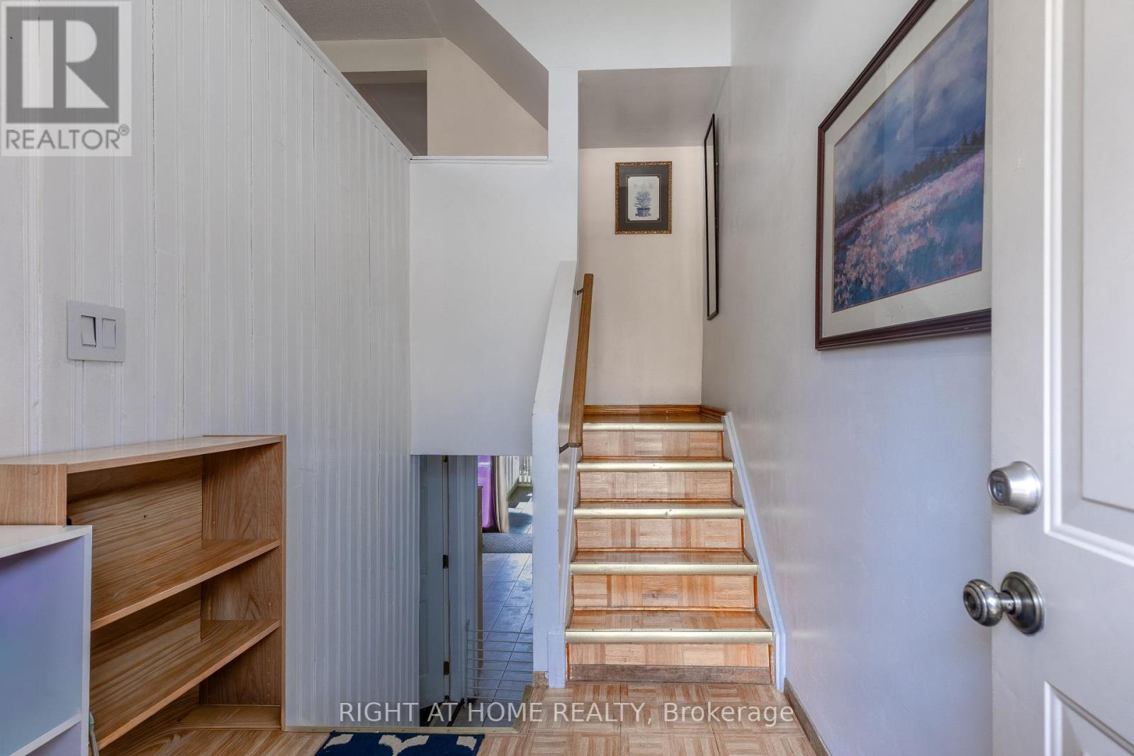 Row / Townhouse for Sale in 56 - 1221 DUNDIX RD ROAD|Mississauga (Applewood), Ontario L4Y3Y9 2