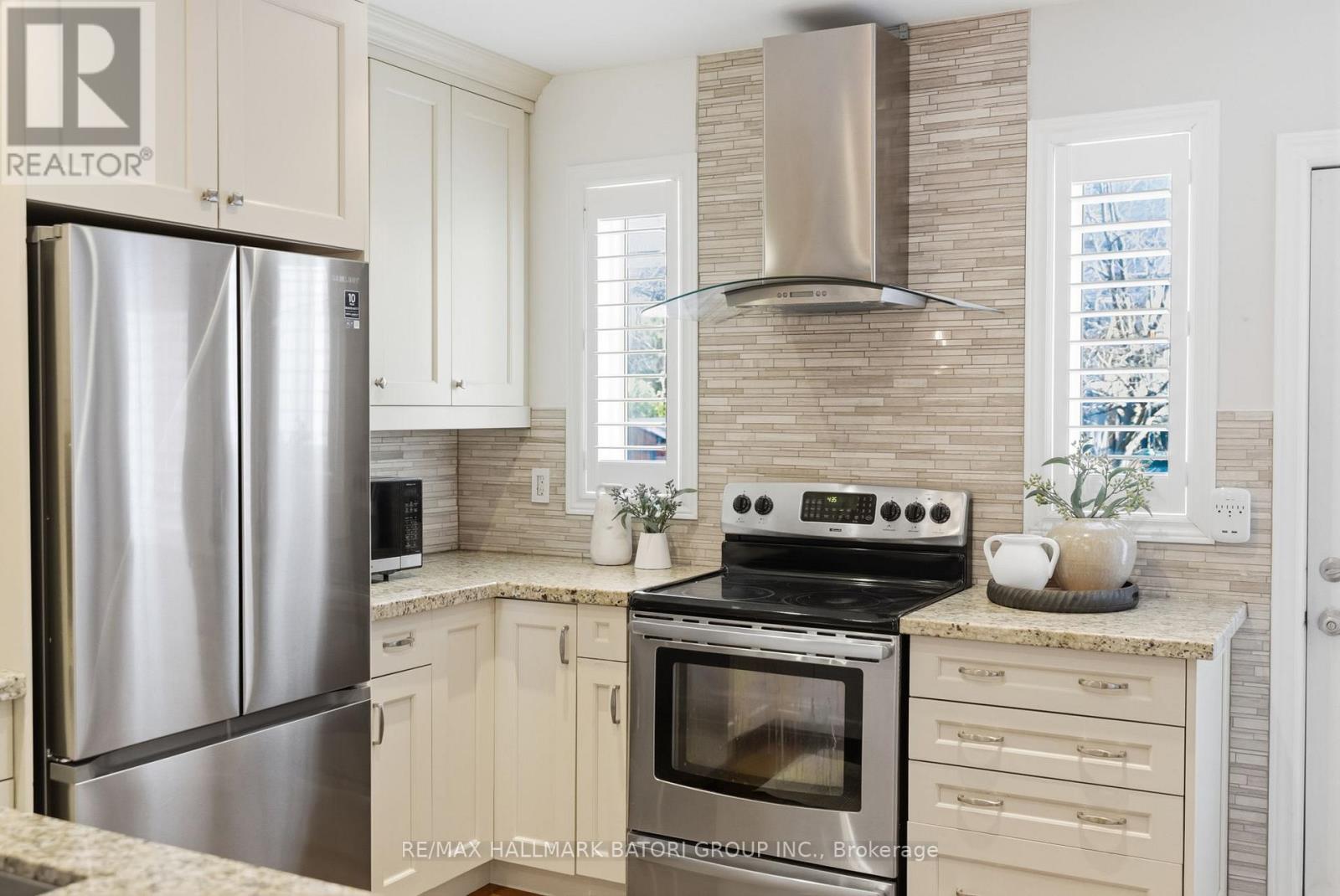 À vendre : 261 CASTLEFIELD AVENUE, Toronto (Yonge-Eglinton), Ontario ...