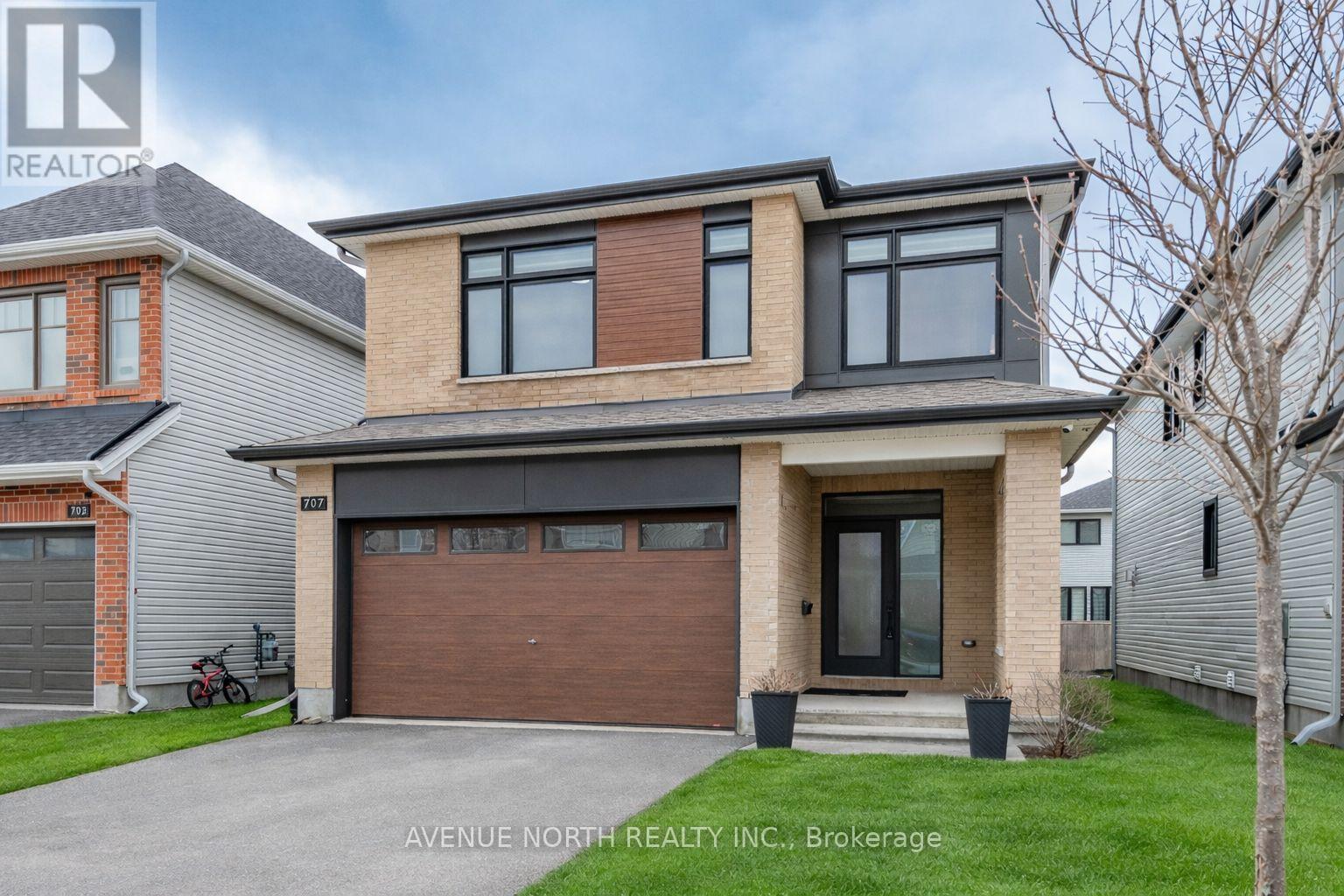 For sale: 707 MOONFLOWER CRESCENT, Ottawa, Ontario K1T0X8