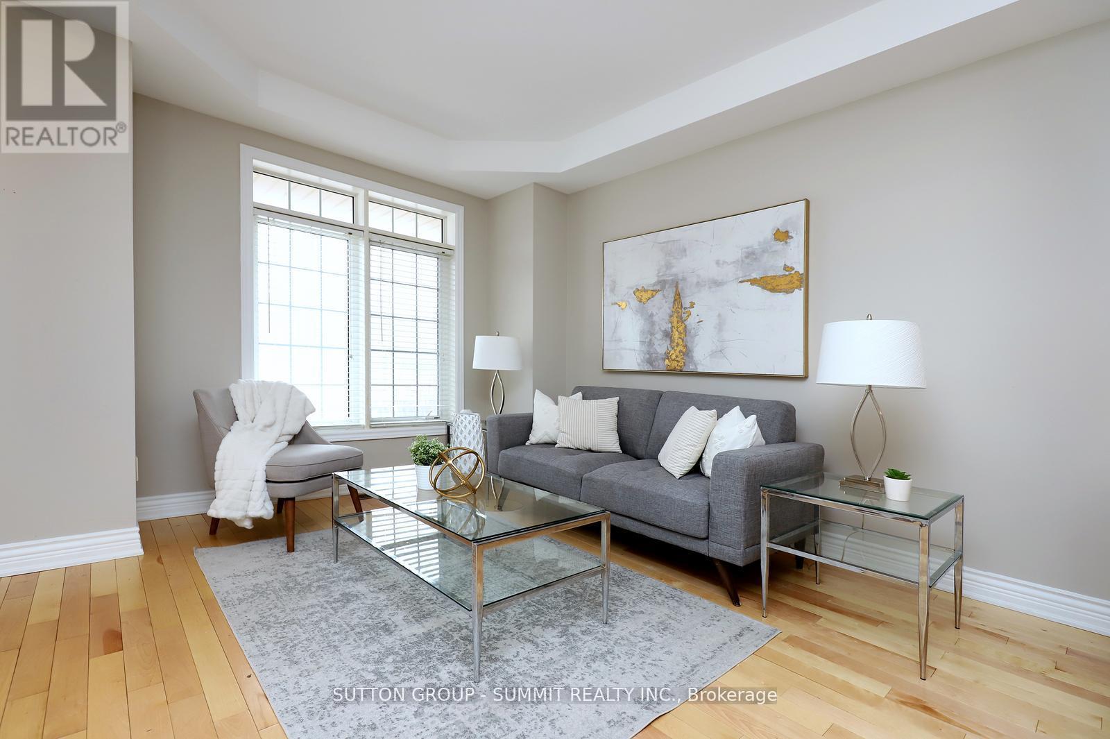 Row / Townhouse for Sale in 260 GLENASHTON DRIVE|Oakville (RO River Oaks), Ontario L6H6H5 4