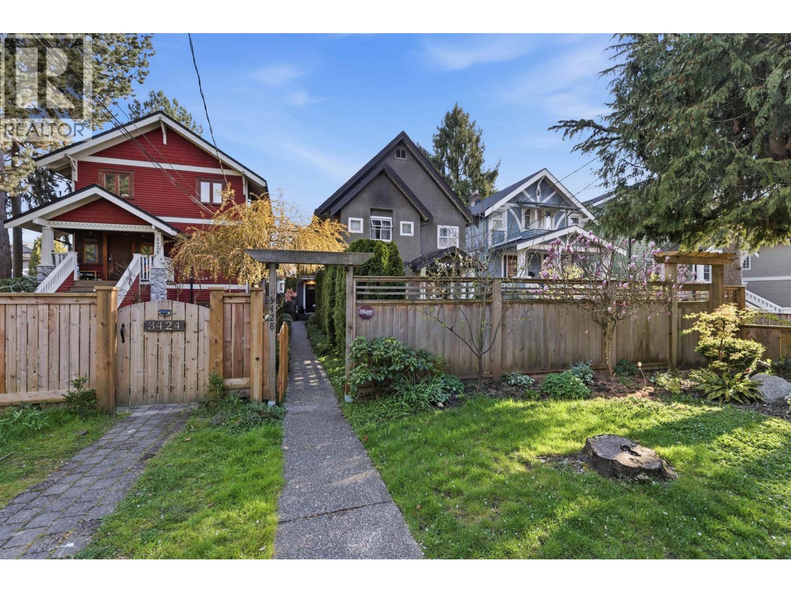 For sale: 3428 W 7TH AVENUE, Vancouver, British Columbia V6R1W1
